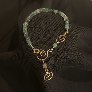 Elegant Green Beaded Bracelet with Gold Accents Handmade in USA